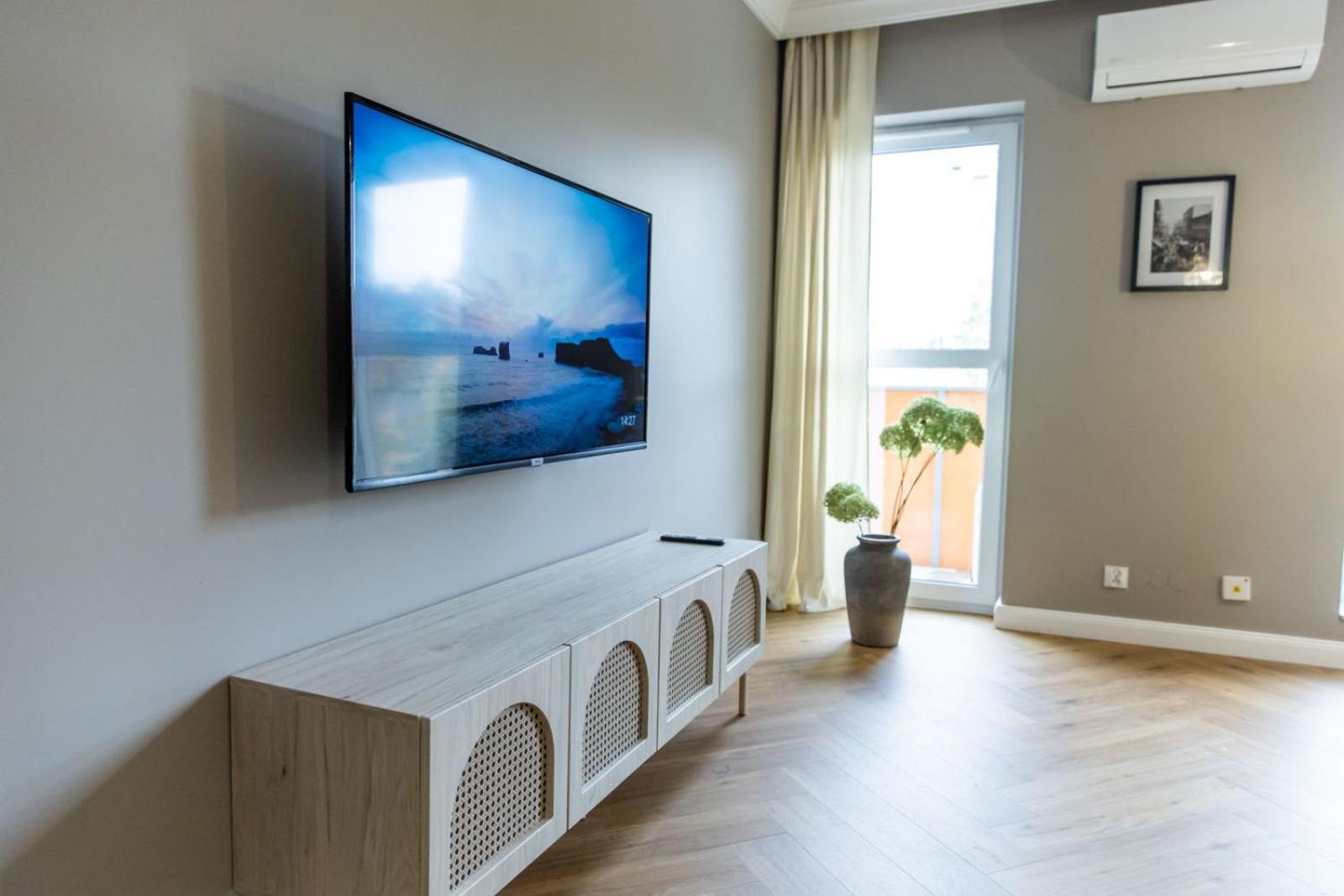 Solar Apartments I Stare Miasto 10Min I Priv Parking Free I Winda I Balkon Torun Exterior photo