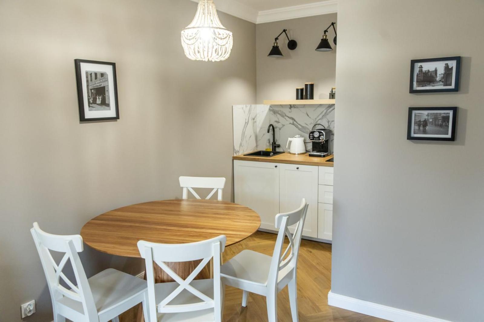 Solar Apartments I Stare Miasto 10Min I Priv Parking Free I Winda I Balkon Torun Exterior photo