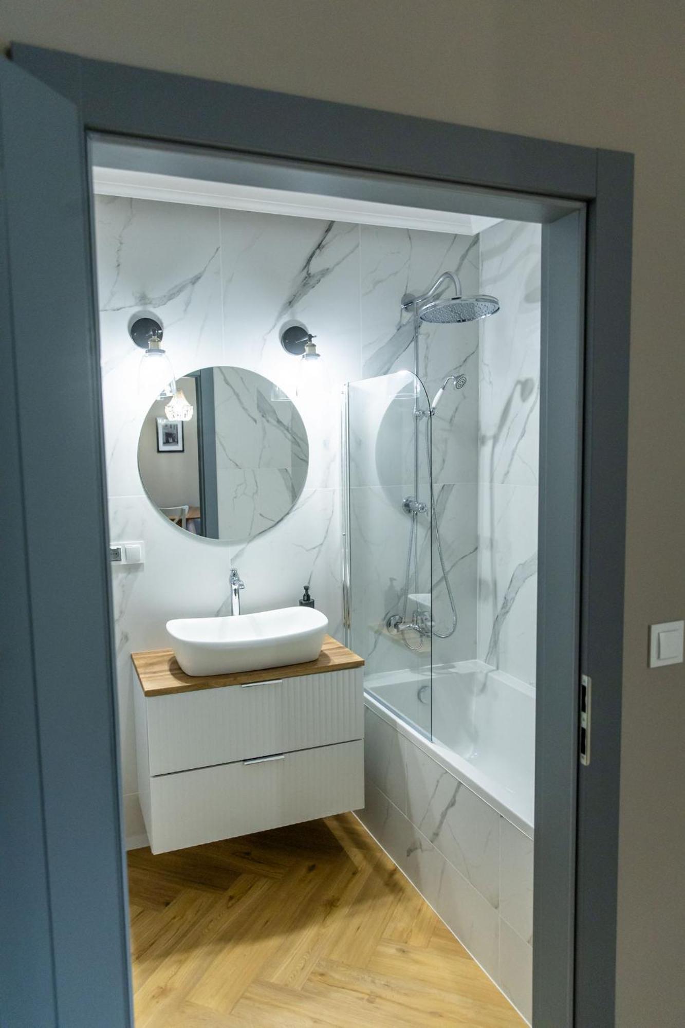 Solar Apartments I Stare Miasto 10Min I Priv Parking Free I Winda I Balkon Torun Exterior photo
